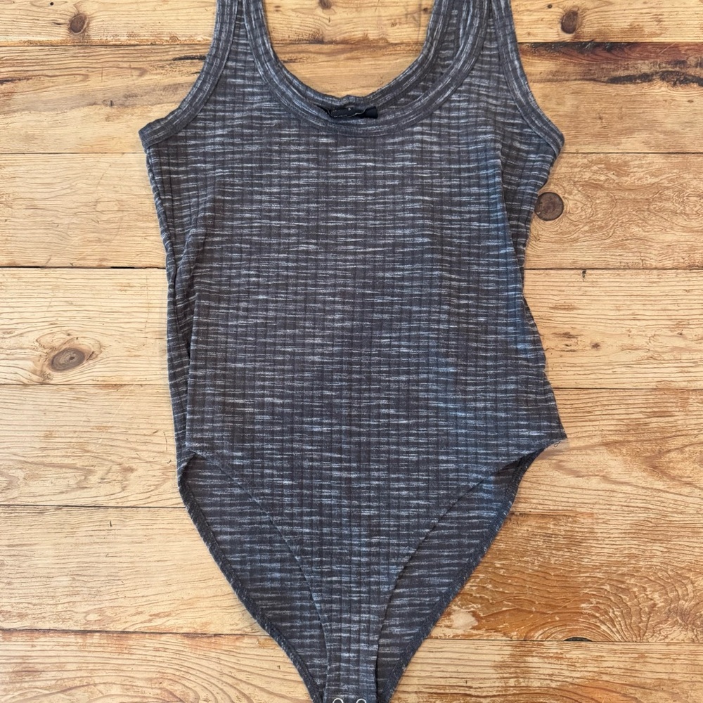 Forever 21 Charcoal and White Ribbed Top